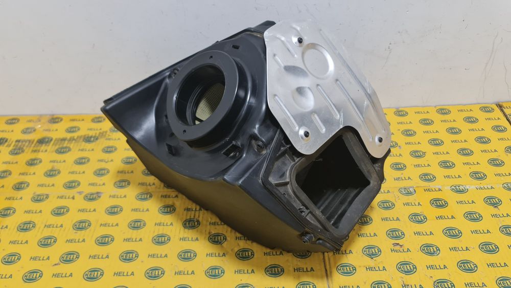 Carcasa filtru aer Audi A4 B9 8W A5 8W0133835P