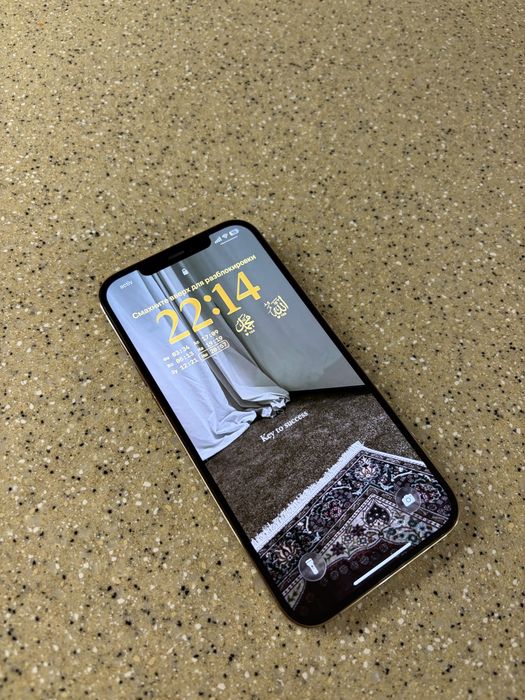Срочная продажа Iphone 12 pro max в идеале!