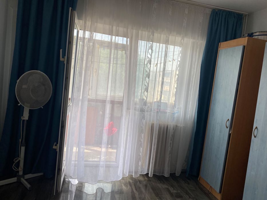 Vand apartament 3 camere cernavoda columbia