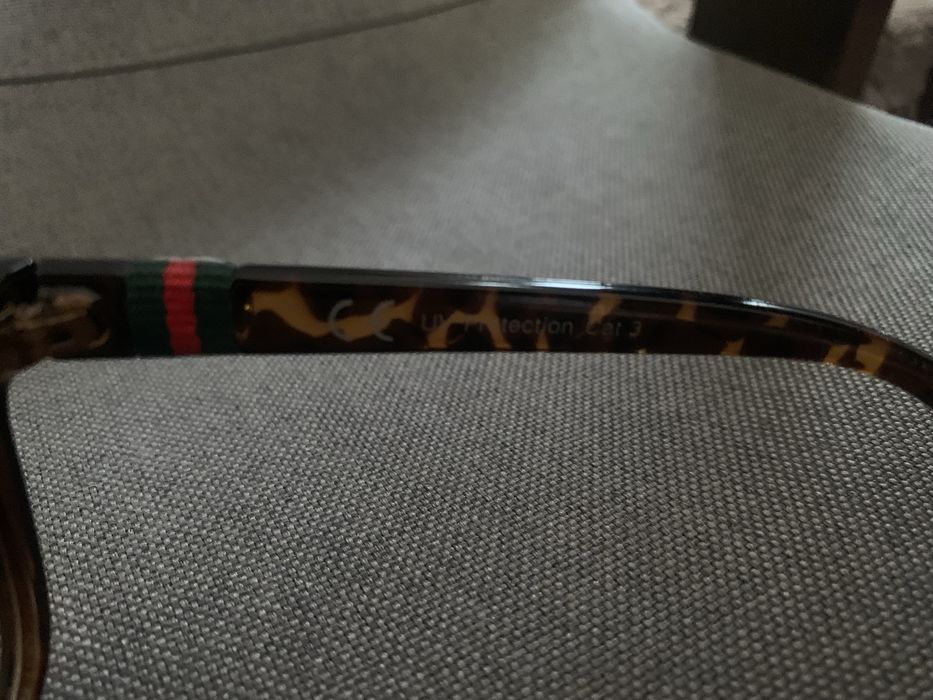 Продавам слънчеви очила Gucci