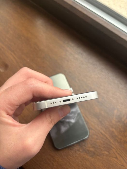 Айфон 13 на 128 гб акб 100%