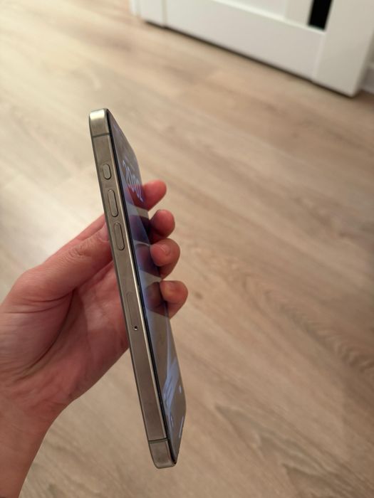 Продам айфон 15про макс