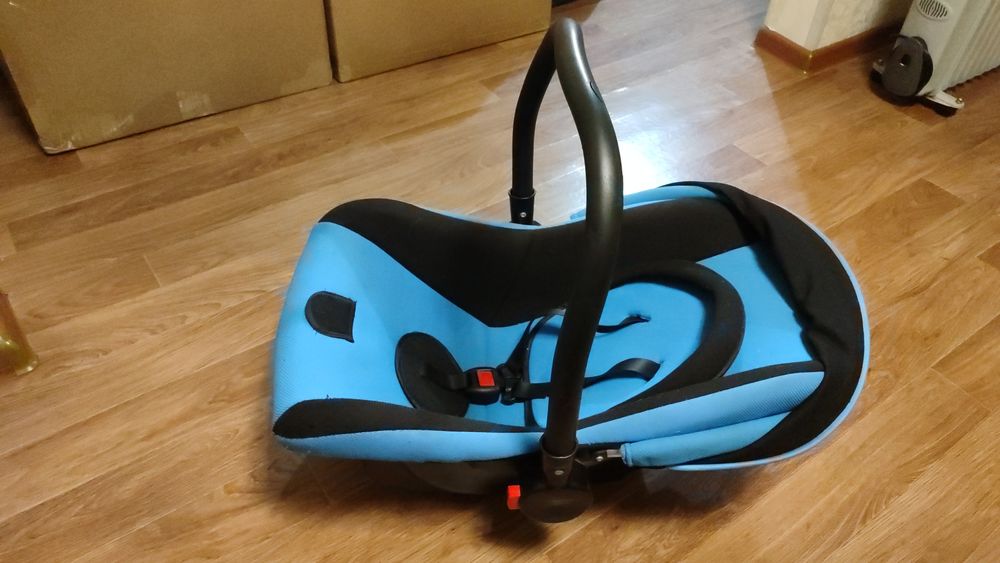 Детская автолюлька