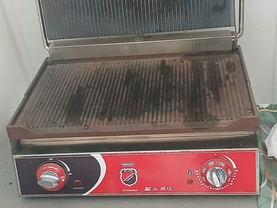 Toster bir yarim oy oldin olingan        silver made in turkey