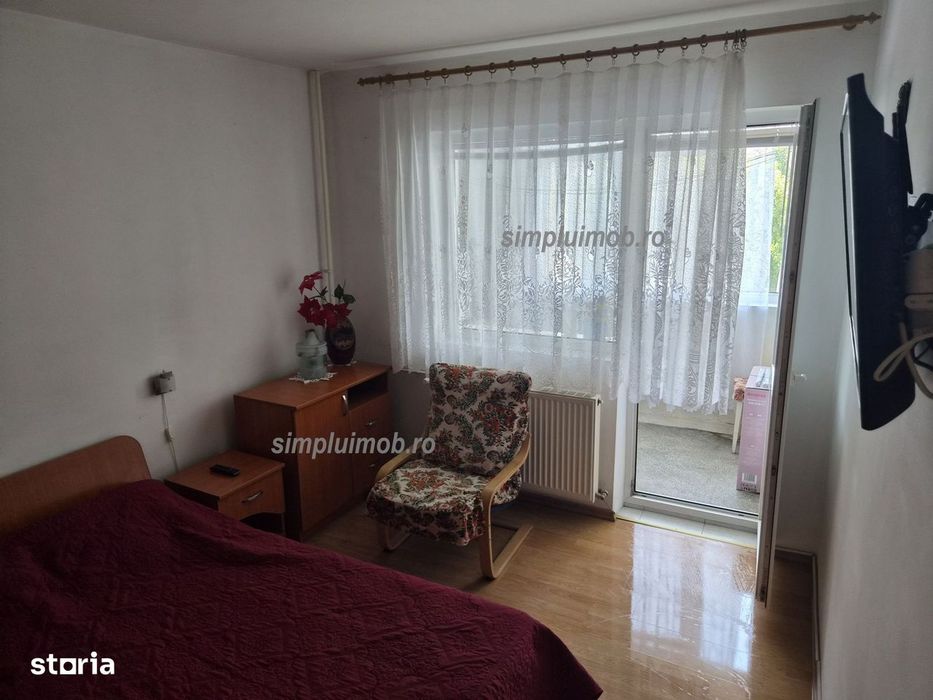 Decomandat 2 Camere Etaj Intermediar Bloc Anvelopat