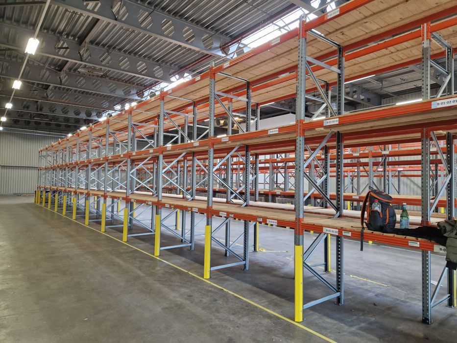 Rafturi metalice industriale