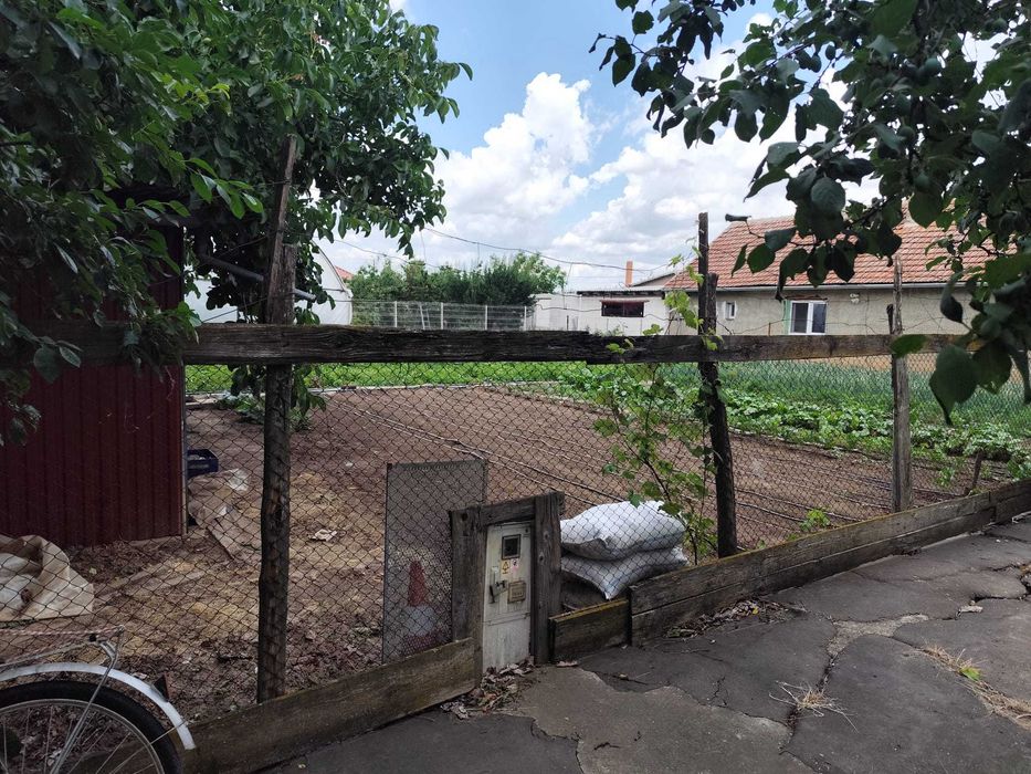 Vând loc de casă în loc Carei