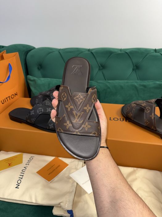 Papuci Louis Vuitton piele naturala 100% Full Box colectie noua