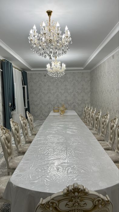 Үй сатылады.