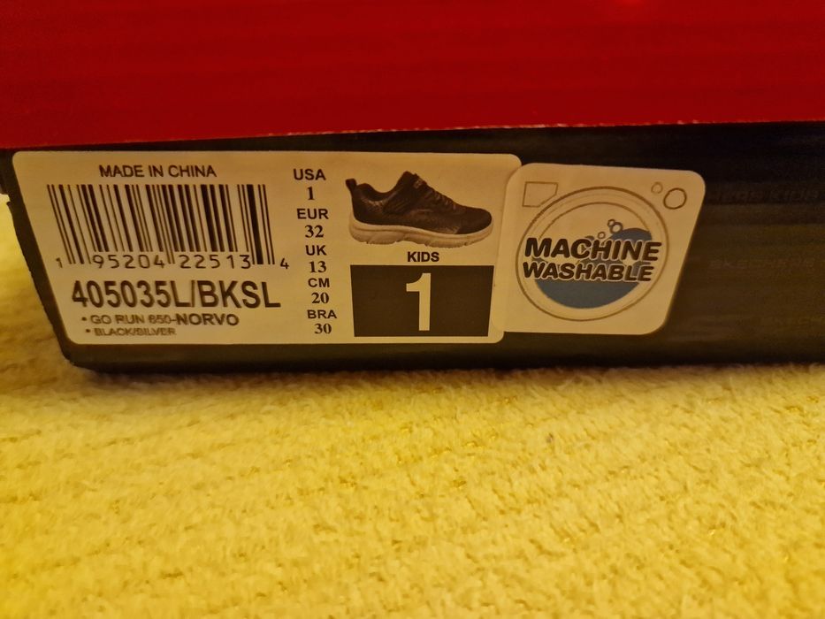 Sneakers Norvo 405035L/BKSL Negru
Sneakers Norvo 405035L/BKSL Negru