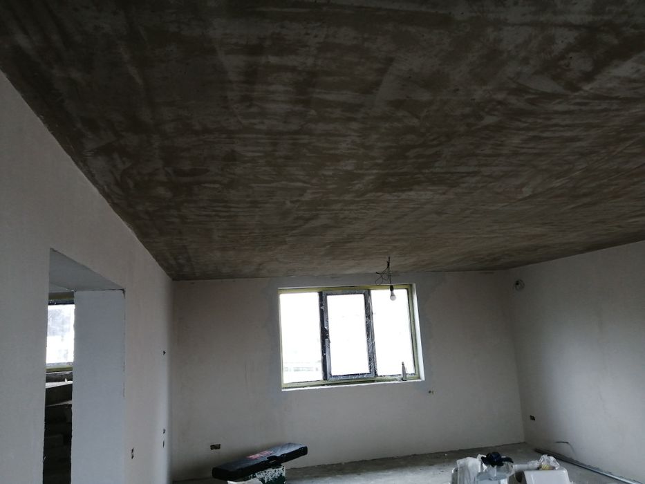 Tencuiala mecanizata