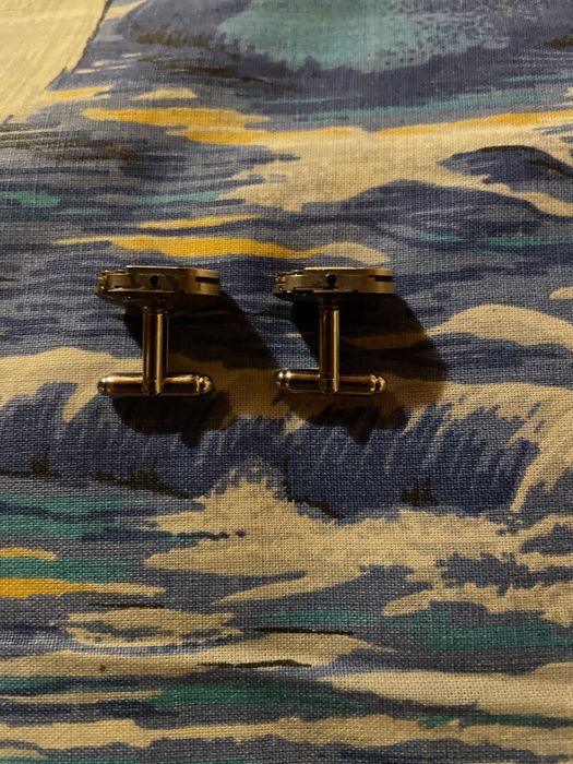 Butoni camasa din mecanism de ceas Tissot