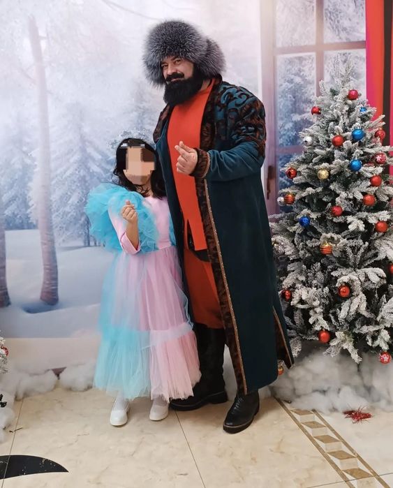 Красивое платье новогоднее на 9-10 лет