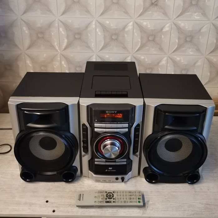 Музыкальный центр  SONY