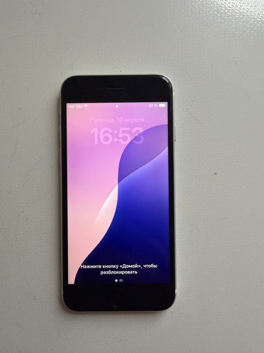 Iphone se 2020, 64 гб с коробкой
