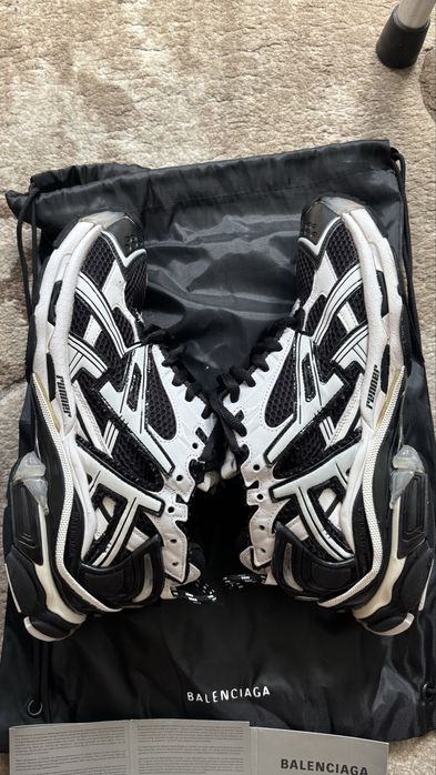 Balenciaga Runner