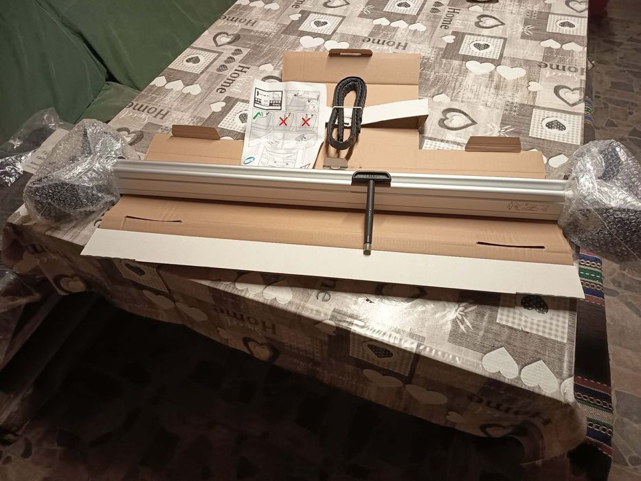 Продавам багажник за Ауди Q8