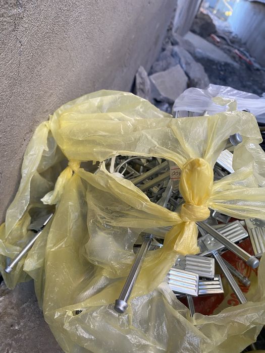 Вешалки по 50тг новые