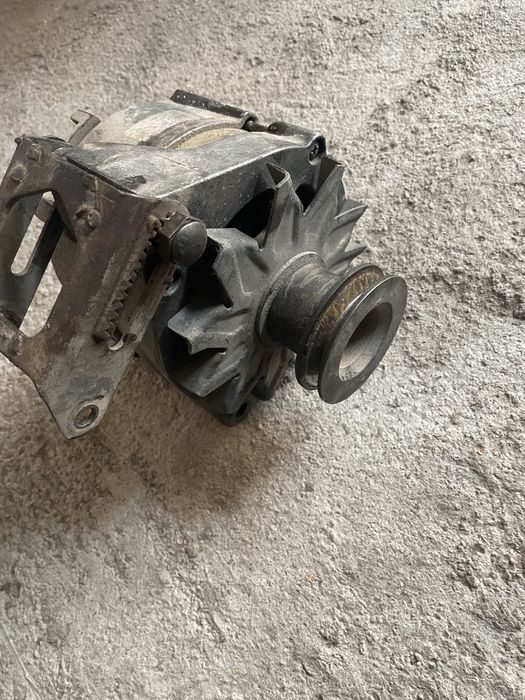 Продам навесное на двигатель м40 б18