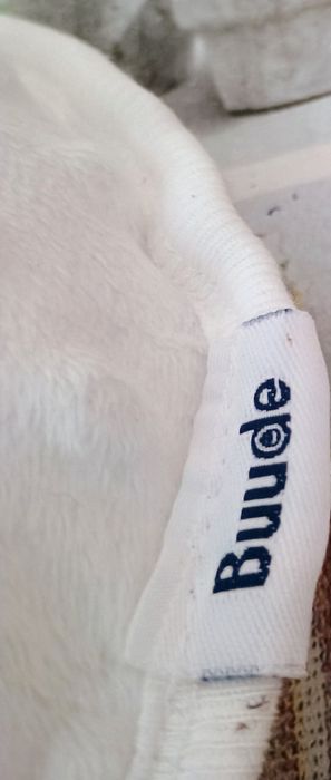 Бебешка възглавница против колики марка Buude и укрепваща  възглавница