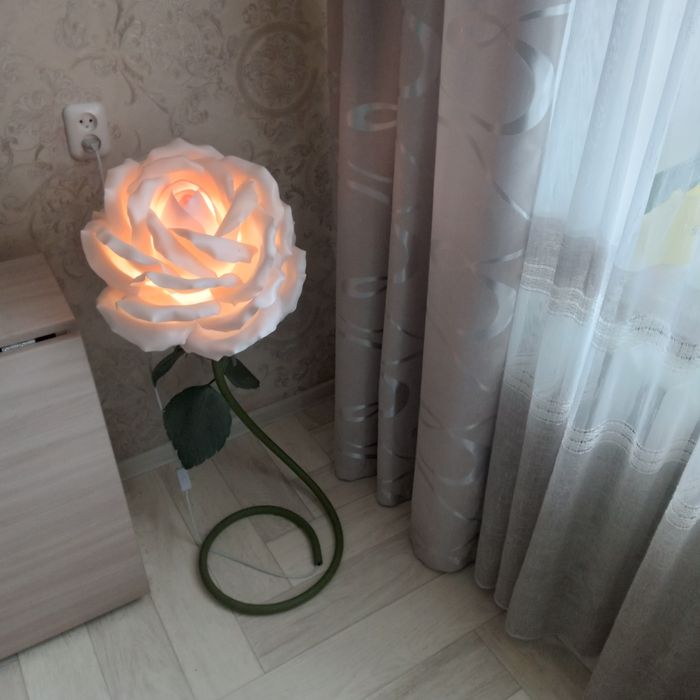 Продам ночник Роза.