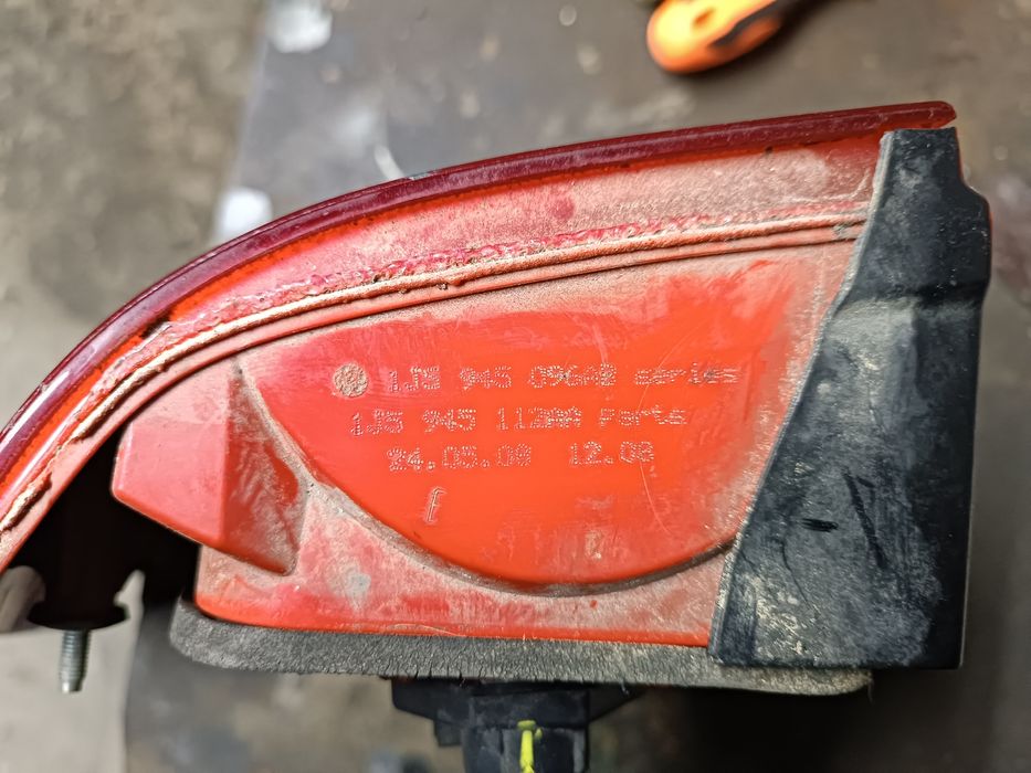 Продам задние фонари