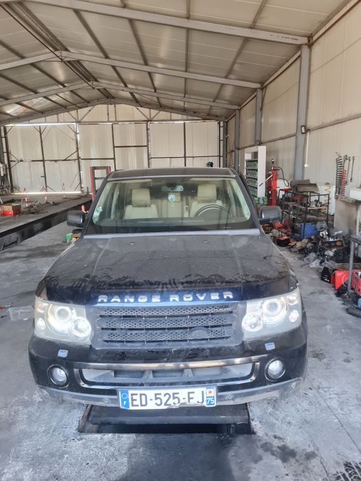 Dezmembrez Range Rover Discovery 2.7 diesel
