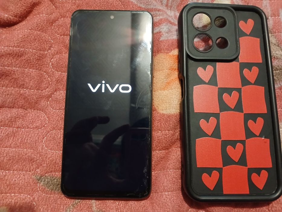Продам телефон vivo y28
