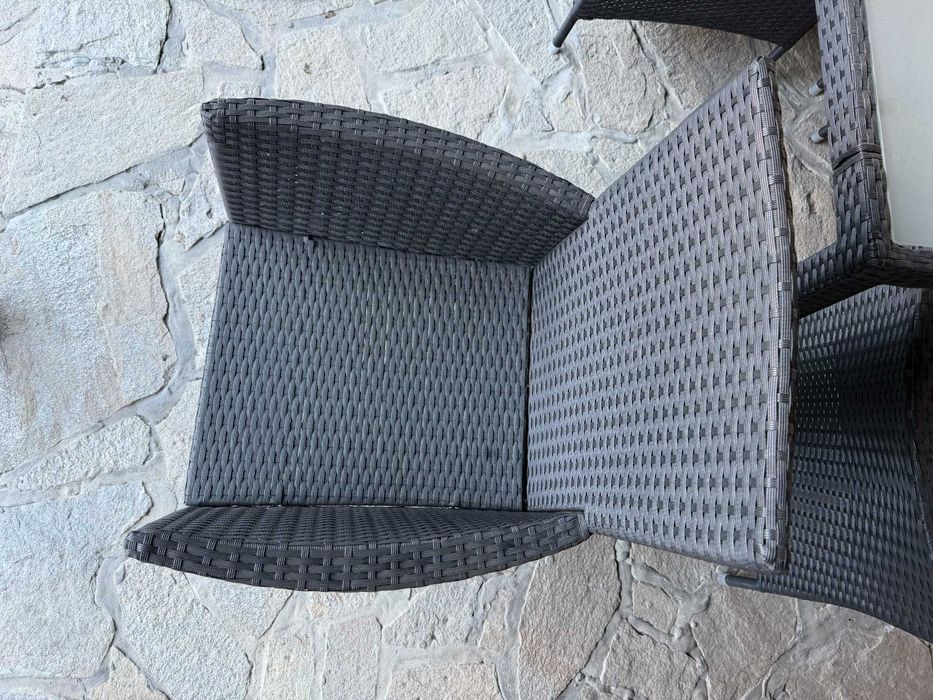 Комплект градинска маса с 8 стола в черно