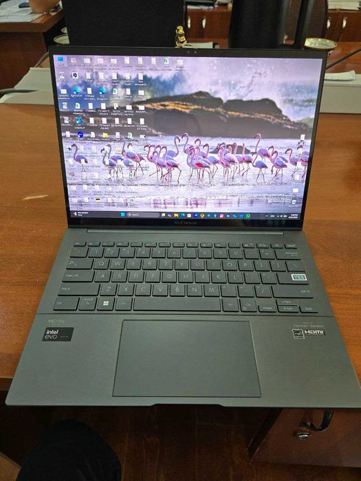 Asus Zenbook Core i5 Ultra/ 125H