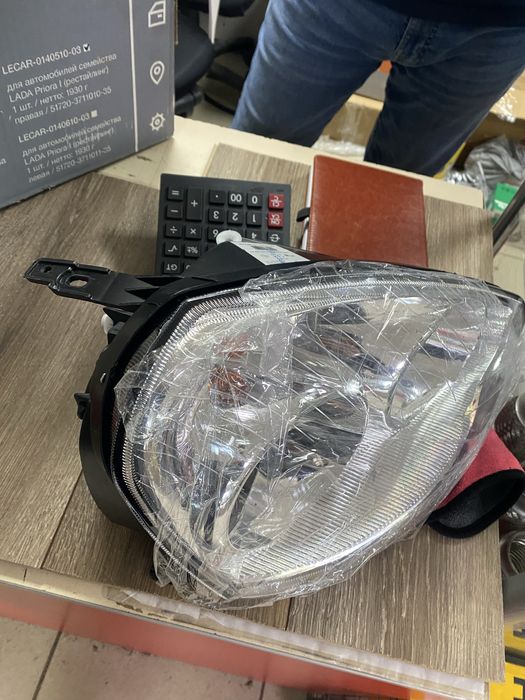 Фара передняя правая Priora 2