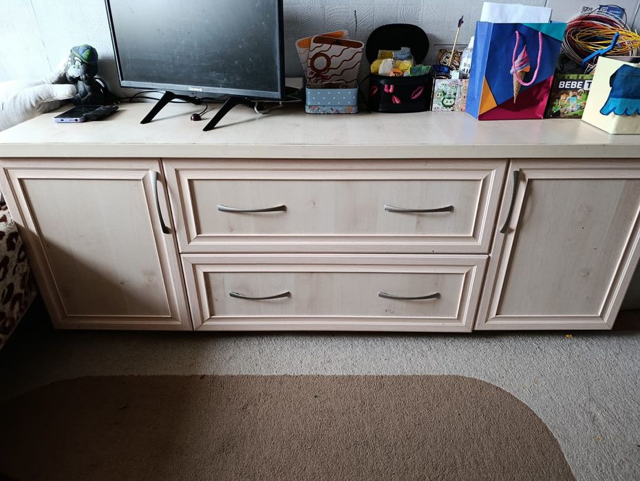 Тумба под телевизор