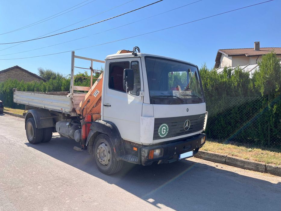 Камион Мерцедес 1117 с кран