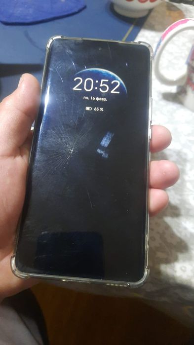 Продам Honor x9b на 12/256 Гб.