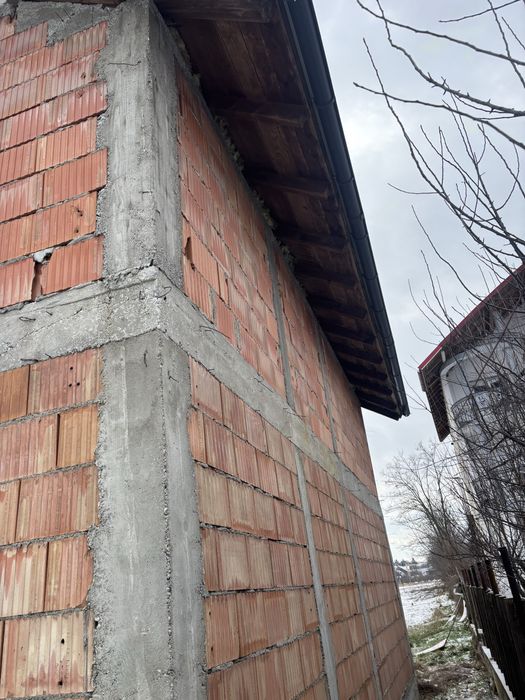 Casă la Roșu plus teren 2500 mp