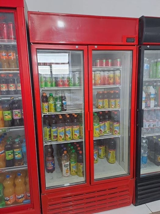 Витринный холодильник