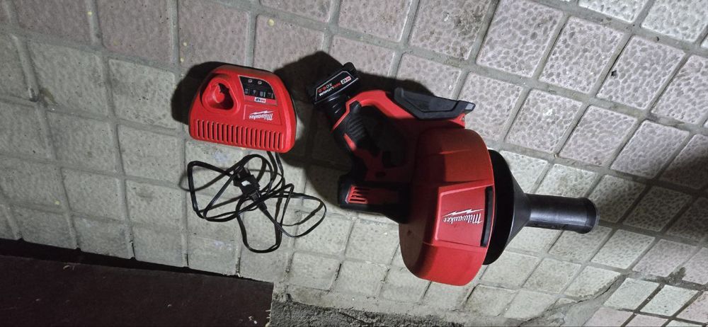 Milwaukee M12 BDC6-OC