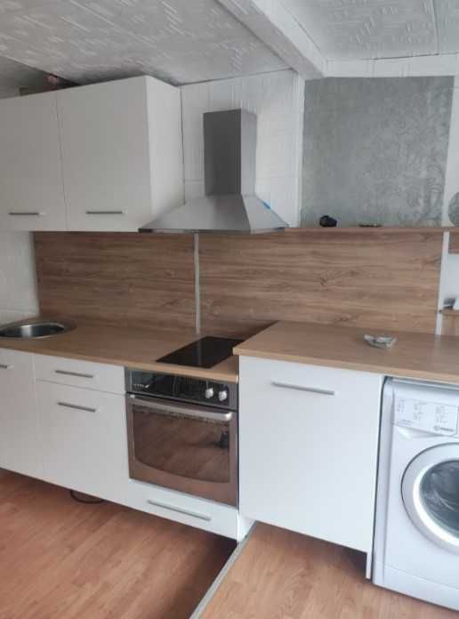 Дава се под наем Тристаен апартамент в София, Изток - 85 кв.м за 690 € - Снимка #2