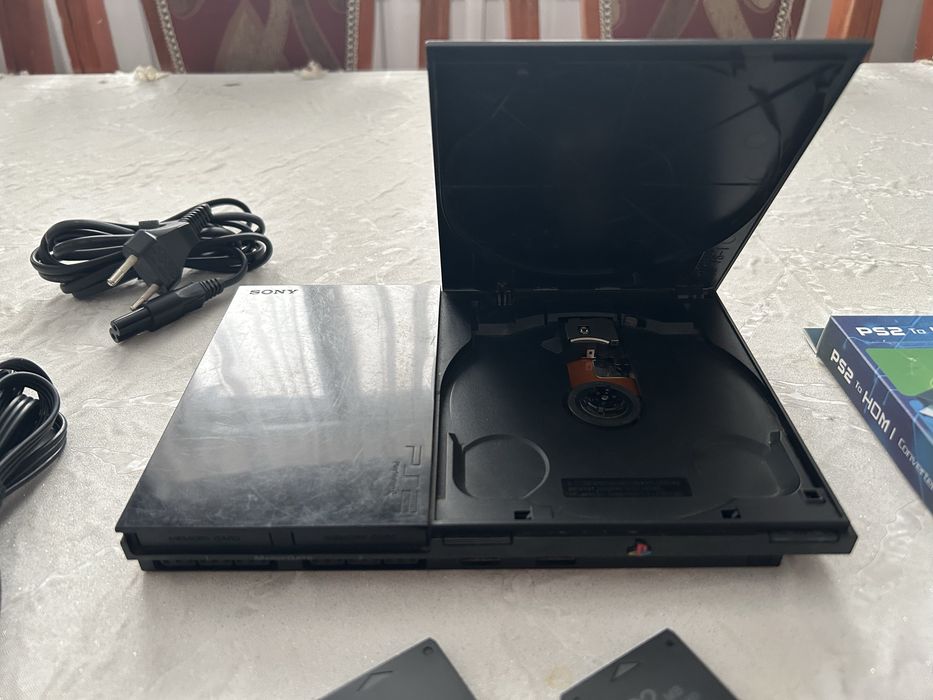 Продам PlayStation 2 Slim SCPH-90006
