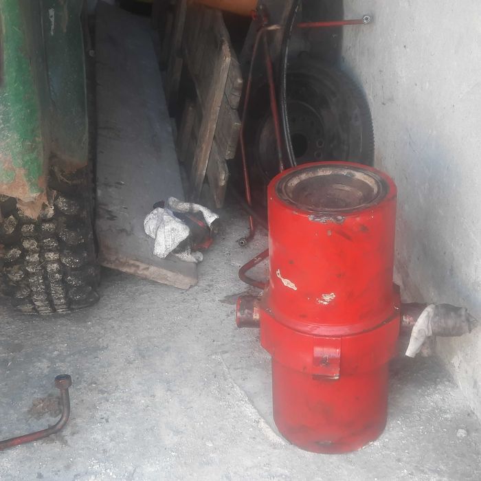 Хидравлична помпа и хидравличен цилиндър за Miller kipet