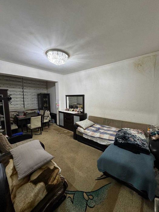 Чиланзар7 3-комнатная Спорт-товары 65м2 продается квартира