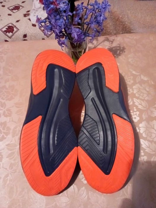 продавам мъжки маратонки