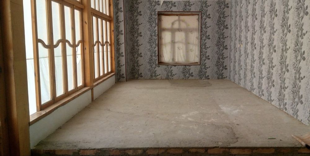 Sotiladi:6 xonali uy,