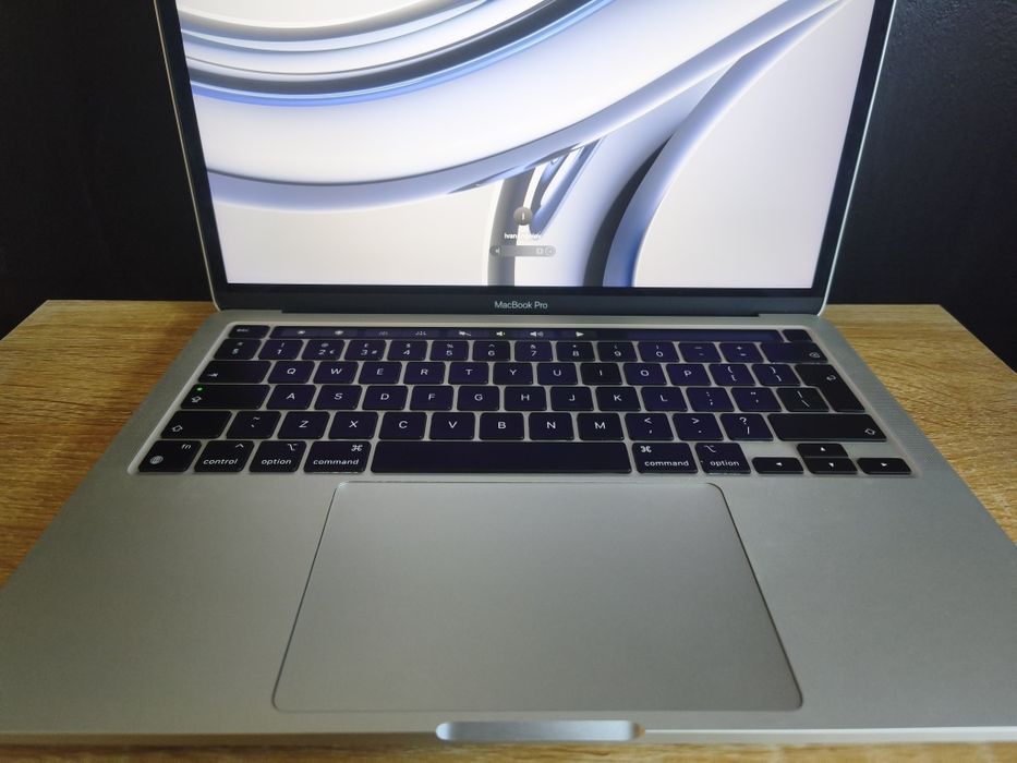 MacBook Pro M2 16GB