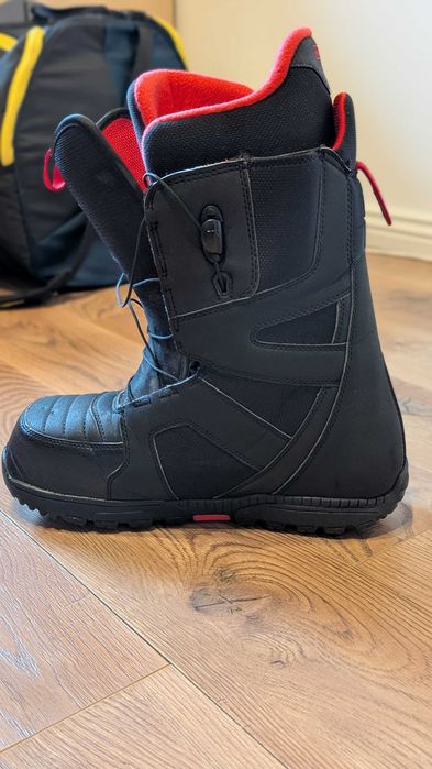 Boots Snowboard Burton Moto – mărimea 44 (US 11) – stare buna