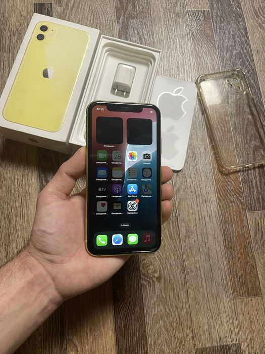 Продам телефон Айфон 11