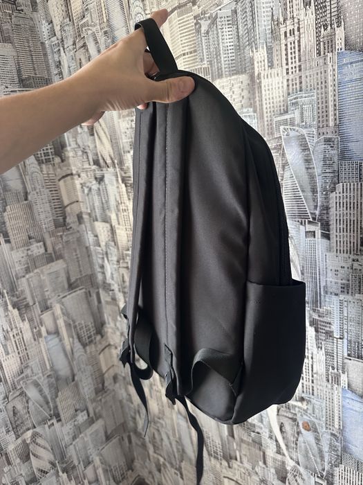 Продам новая рюкзак для учебу и отдыха