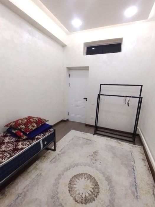 Qizlarga yakkasaroy aeraportni orqasida sheriklikga kvartira bor