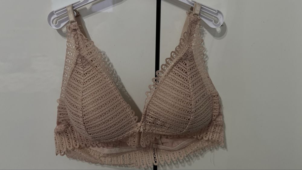 Бюстгалтер яркий