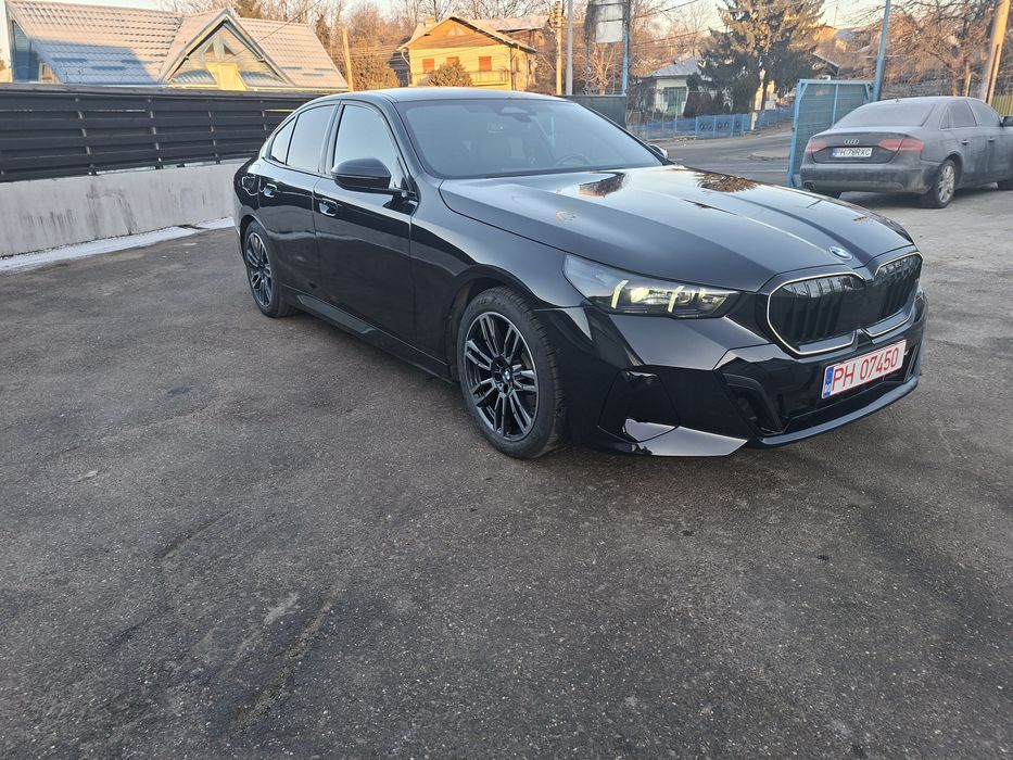 Bmw seria 5 g60 usor avariat